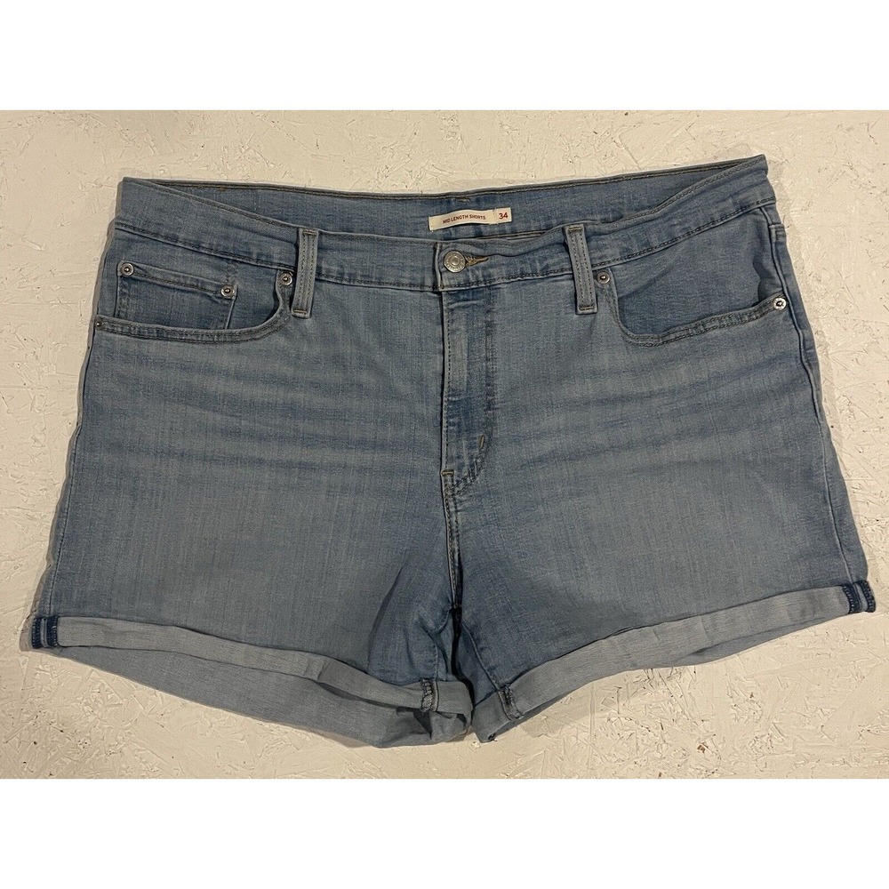 Levi's Mid Length‎ Shorts in Oahu Clouds Light Wash 34 Rolled Hem Stretch Denim